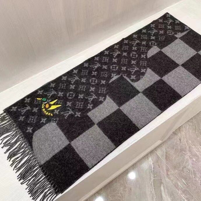 Louis Vuitton Scarf LV00161